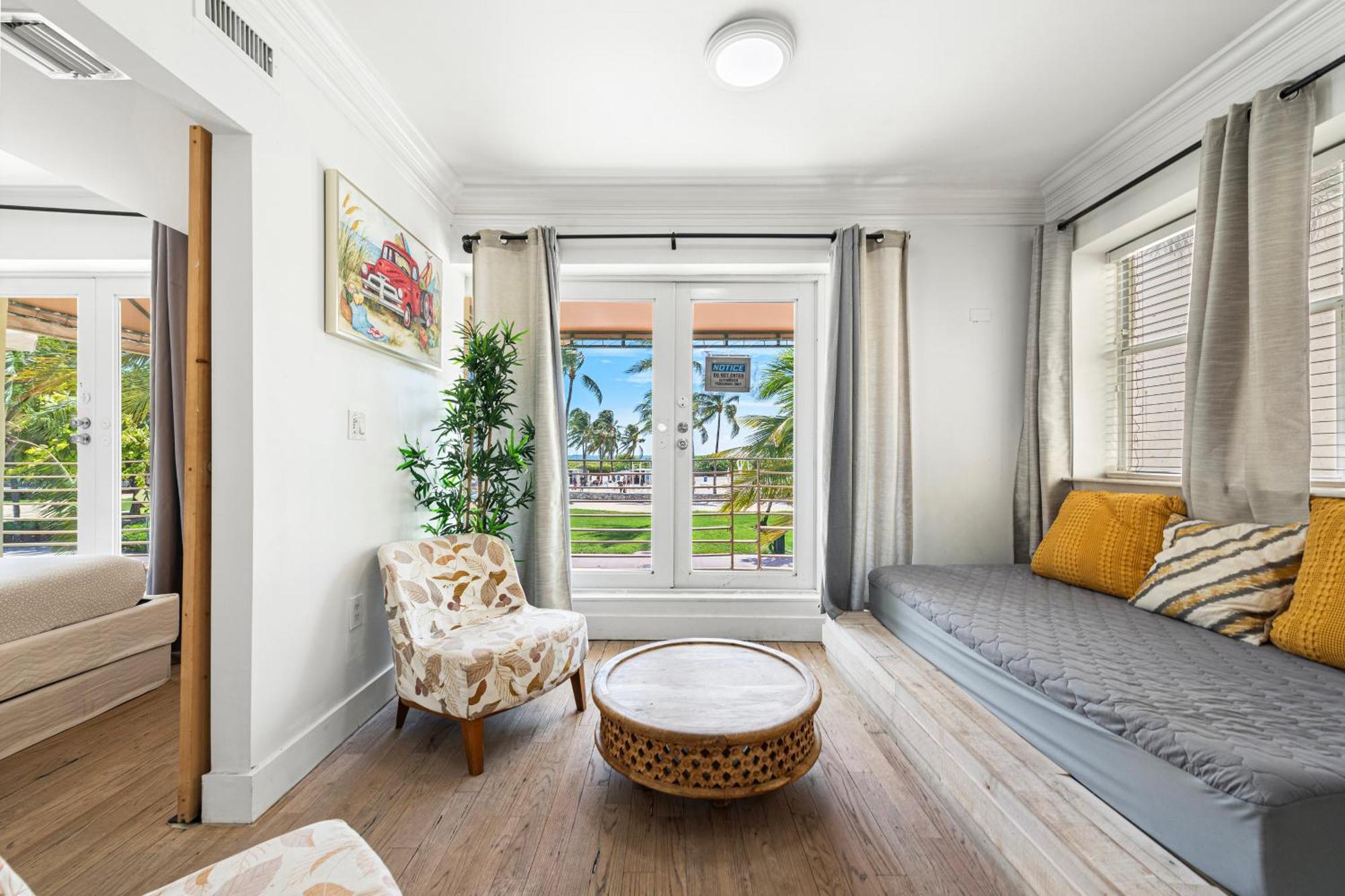 Ocean Drive Apartment Suites In ไมอามีบีช ภายนอก รูปภาพ