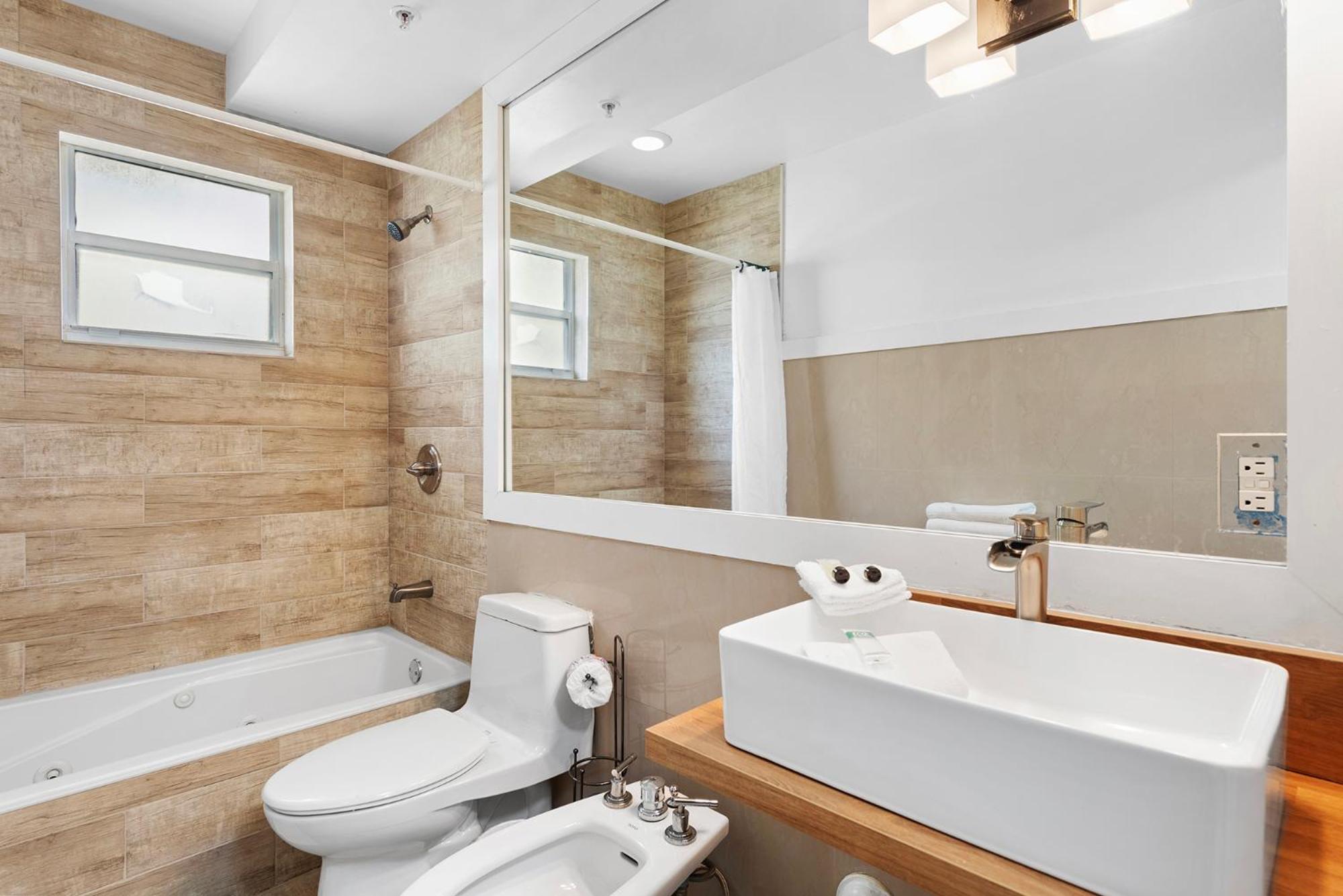 Ocean Drive Apartment Suites In ไมอามีบีช ภายนอก รูปภาพ